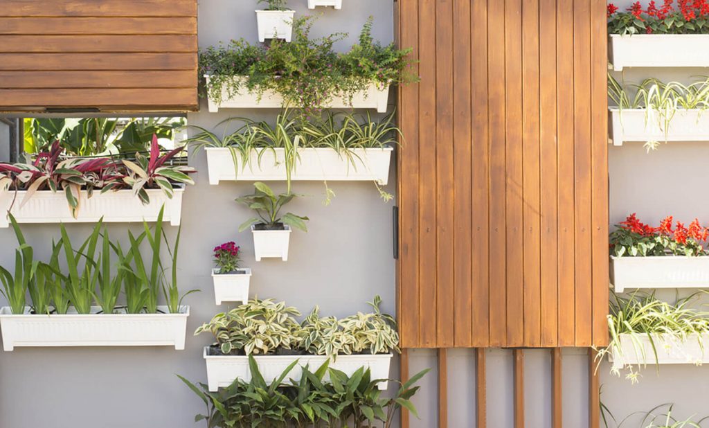 Jardines verticales con macetas