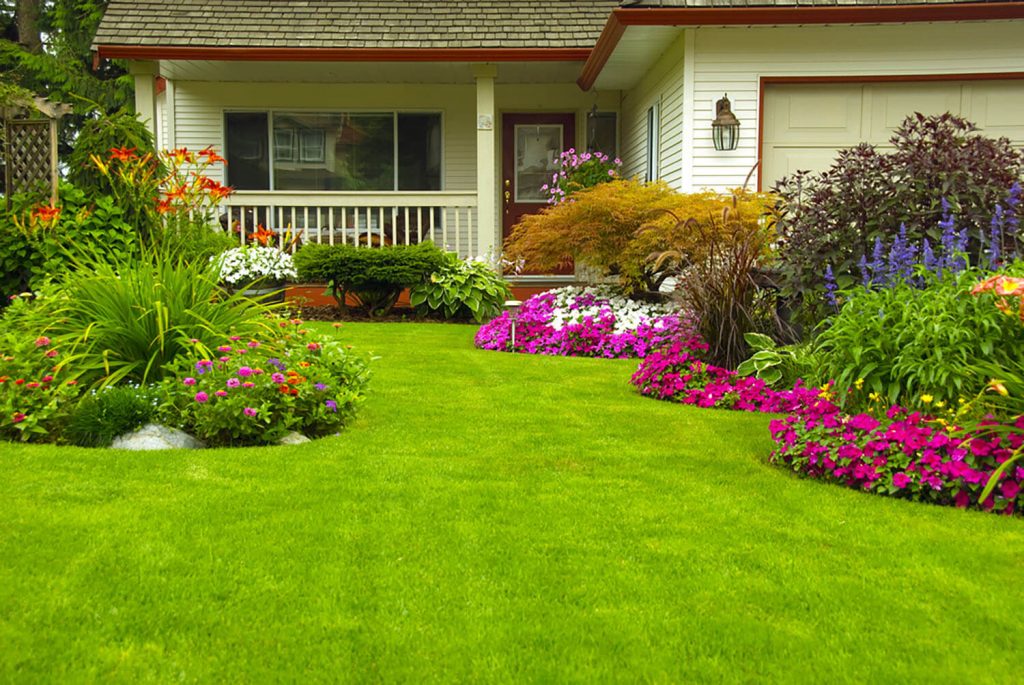 <b><center>Cómo decorar el jardín: Una selección de las mejores ideas que te encantarán</b></center> 10 <b><center>Cómo decorar el jardín: Una selección de las mejores ideas que te encantarán</b></center> 4